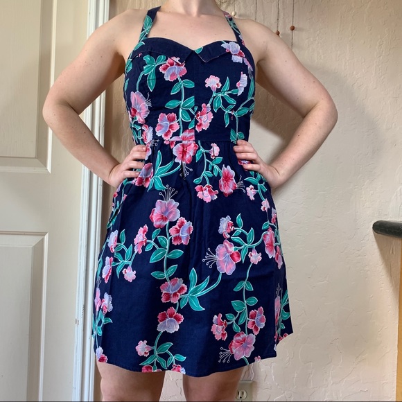 Forever 21 Dresses & Skirts - Hawaiian print floral cotton sundress